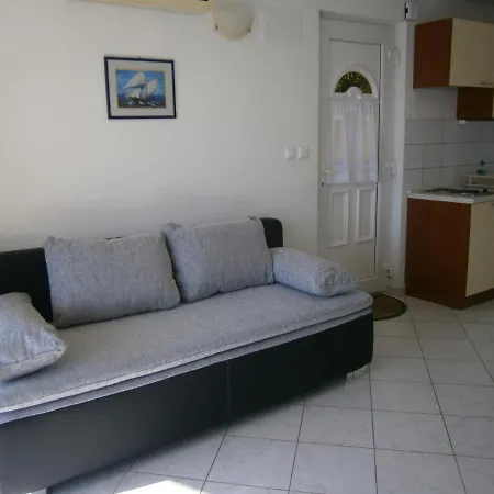 Appartement By The Sea Mavarstica, Ciovo - 11102