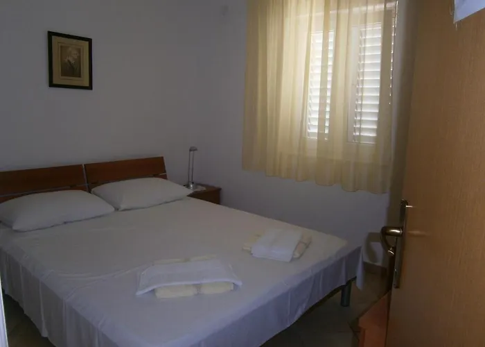 Appartement By The Sea Mavarstica, Ciovo - 11102