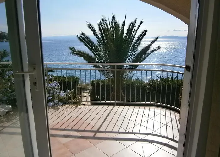 By The Sea Mavarstica, Ciovo - 11102 *